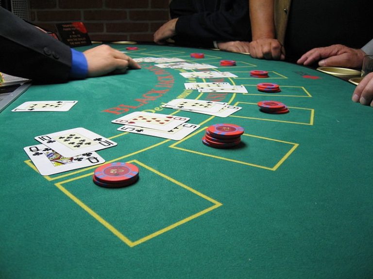 Core and advanced strategies to play poker qq