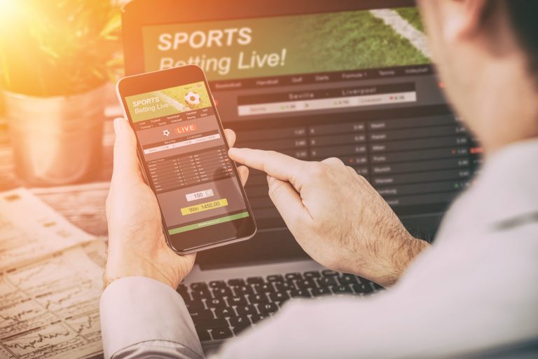 Sports betting strategies that can be followed to become a pro